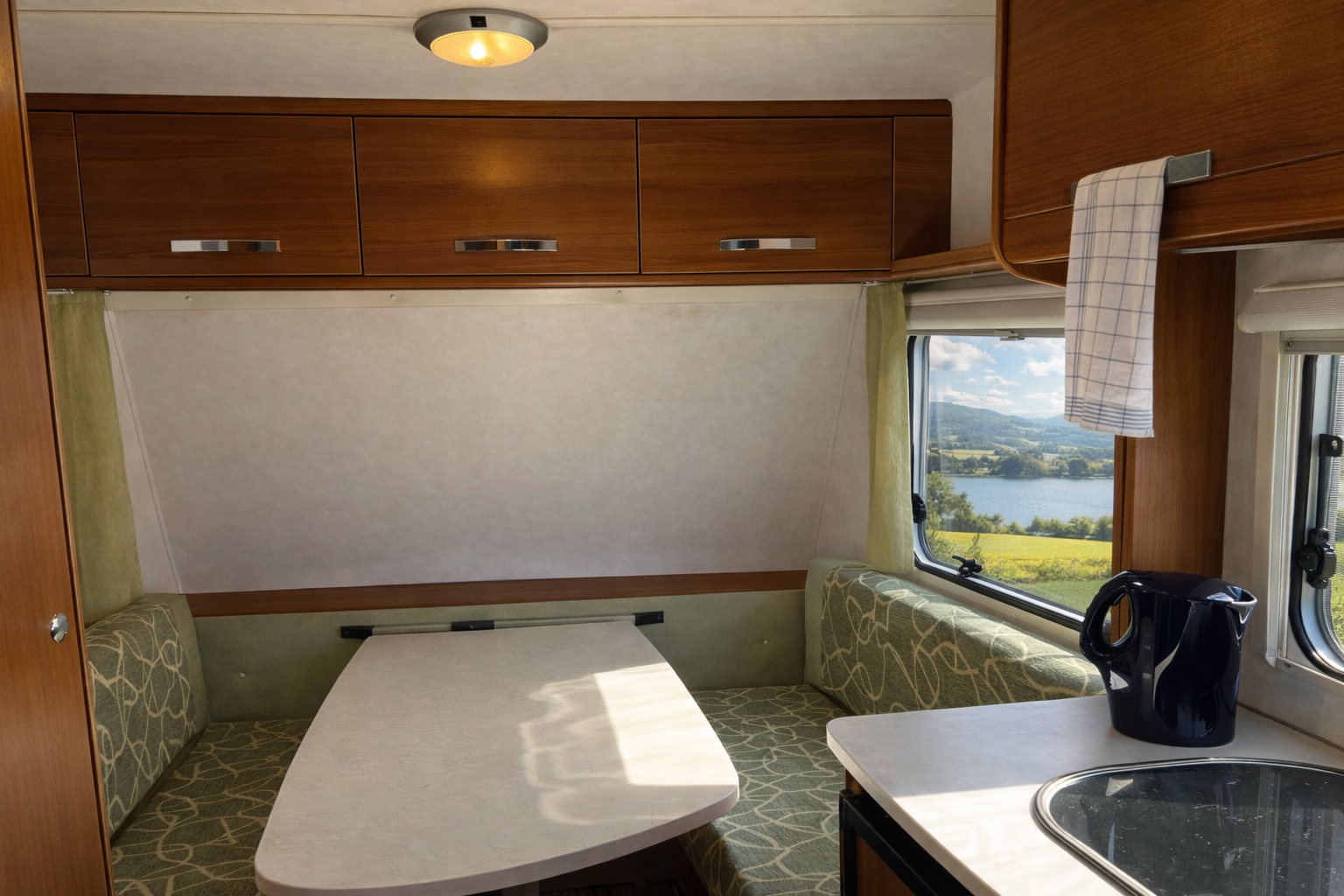 Wohnwagen „Paola“ – Innenansicht 1